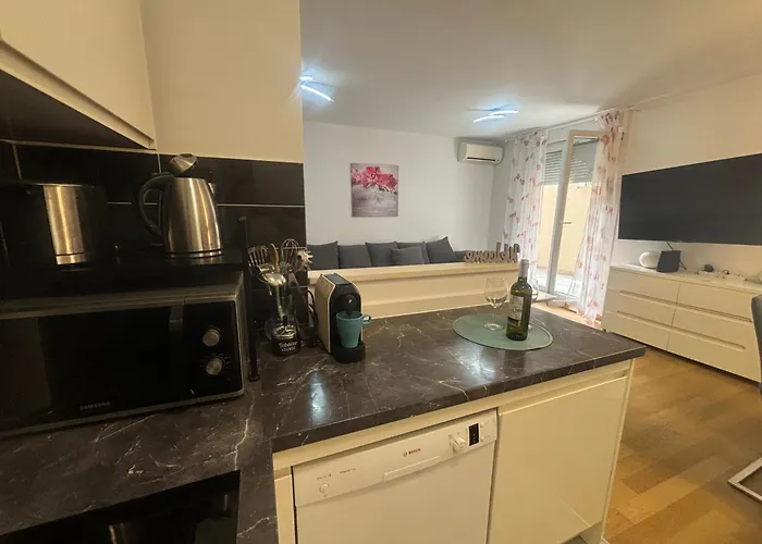 Apartment Dalmatinos Split Znjan