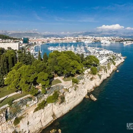 Apartment Dalmatinos Split Znjan Exterior photo